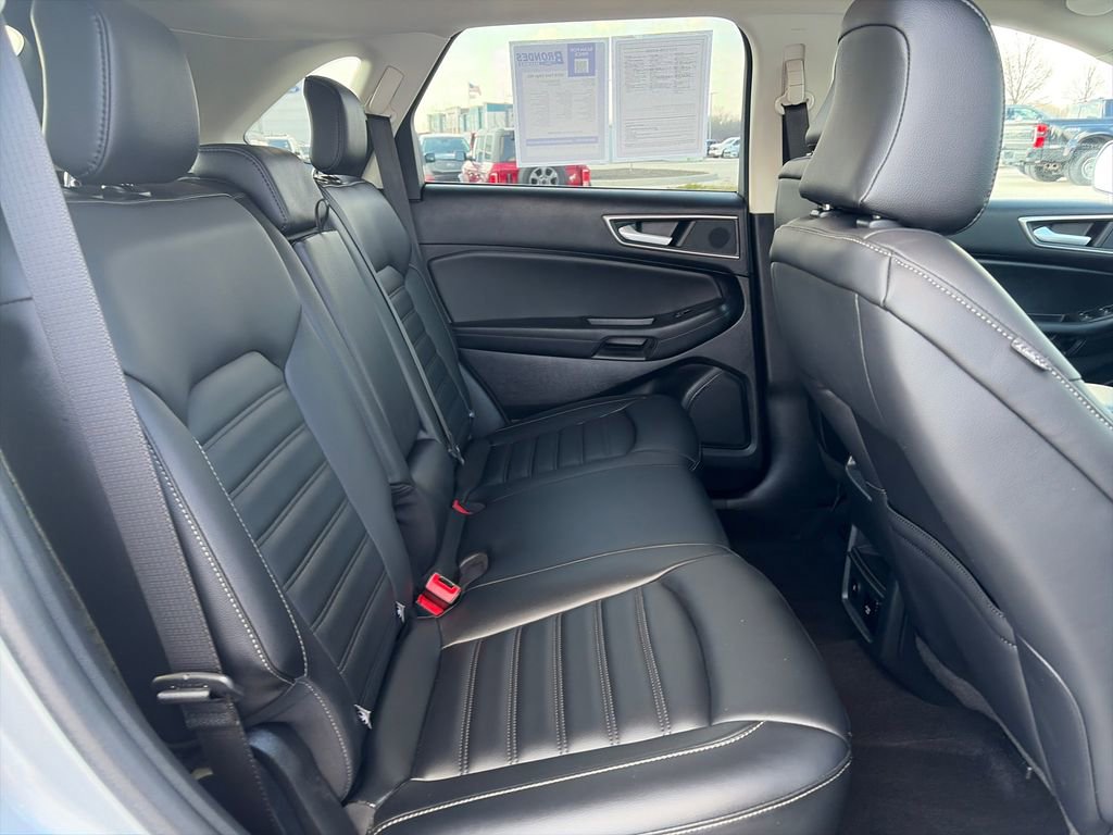 Used 2024 Ford Edge SEL w/ Convenience Package image 32