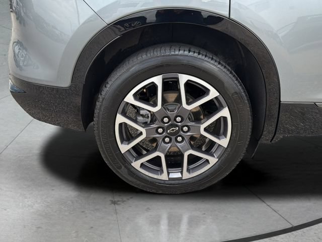 Used 2025 Chevrolet Blazer RS FWD image 29