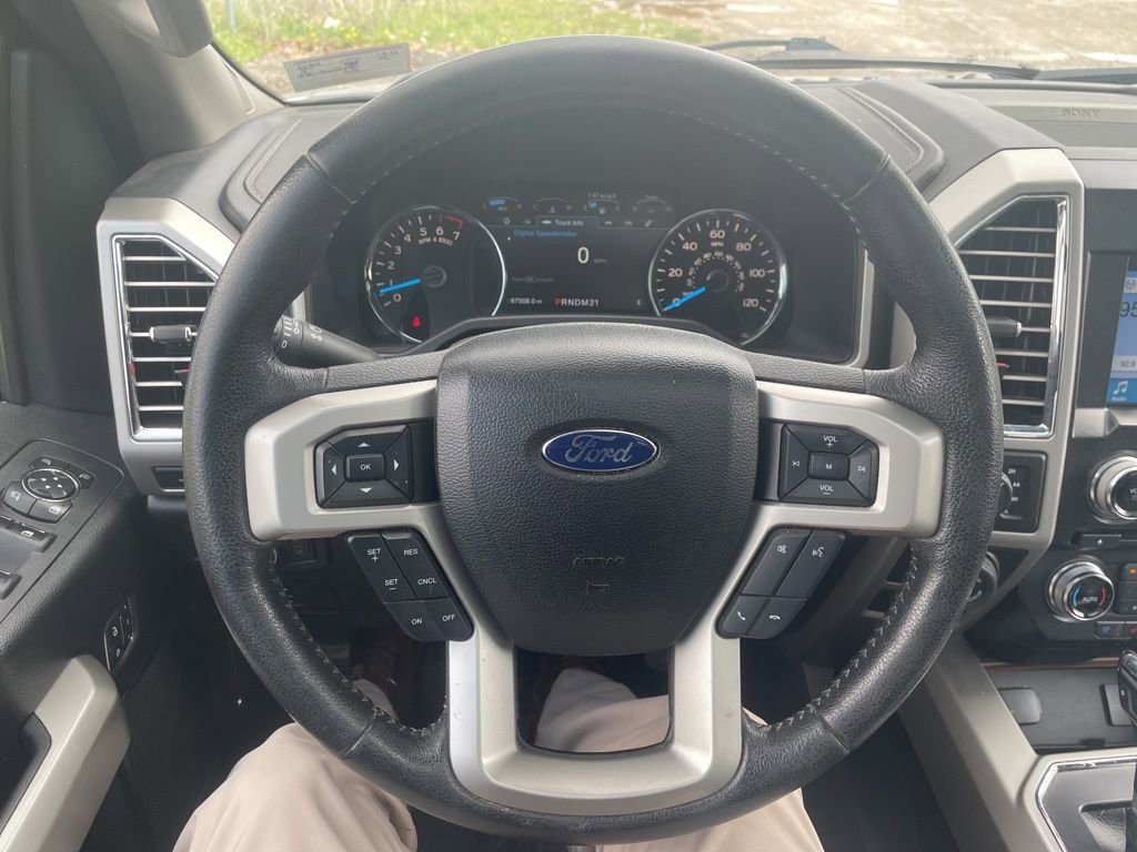 Used 2016 Ford F150 Lariat w/ Equipment Group 502A Luxury image 16