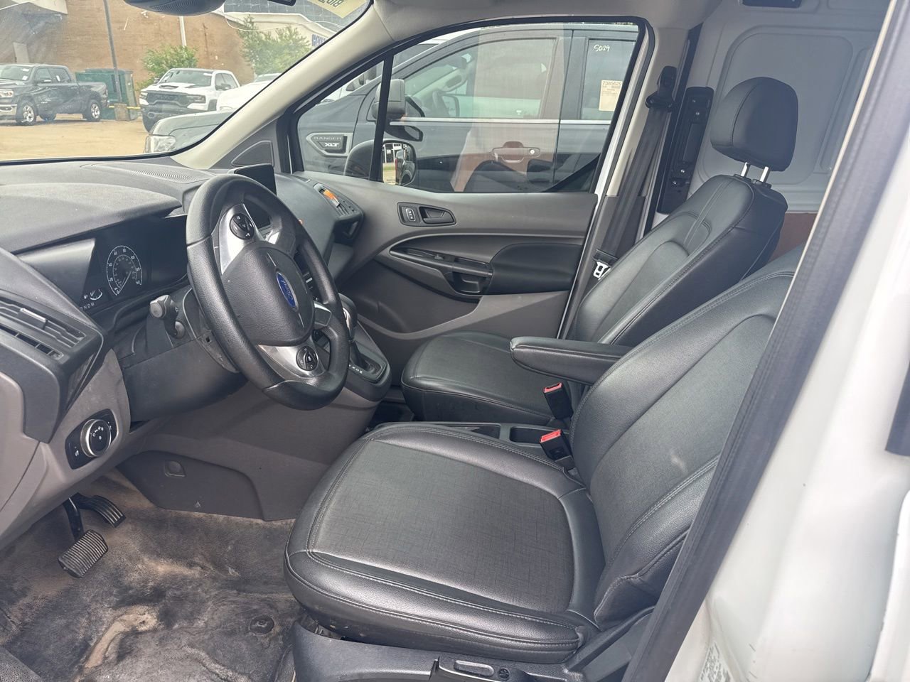 Used 2022 Ford Transit Connect XL FWD image 7