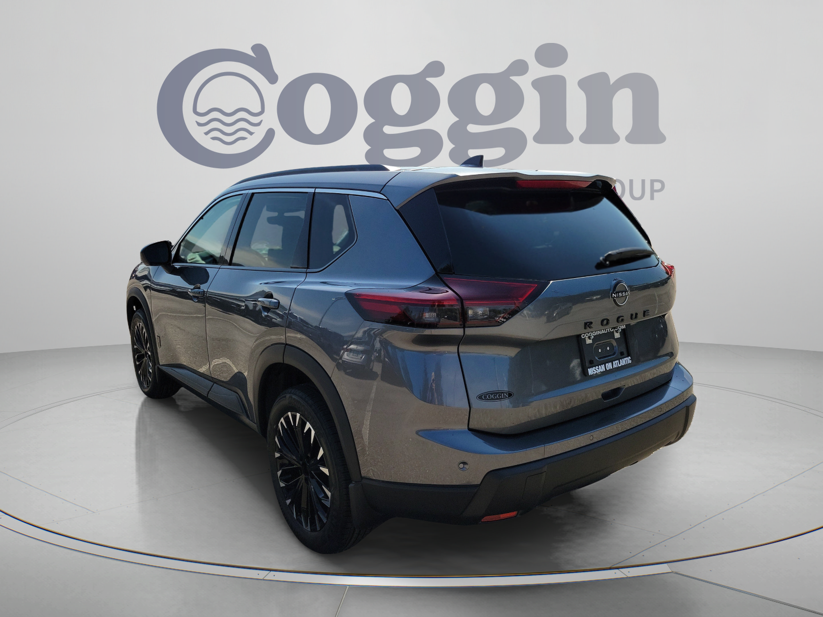 New 2026 Nissan Rogue Dark Armor FWD image 3