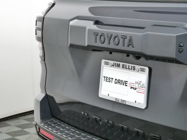 Used 2025 Toyota 4Runner TRD Sport Premium AWD/4WD image 5