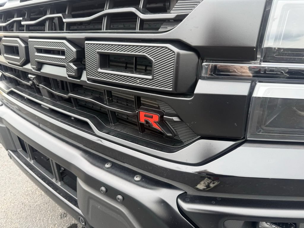 Certified 2025 Ford F150 Raptor w/ Equipment Group 803A Raptor R AWD/4WD image 15