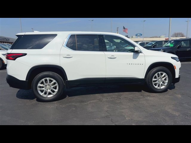 Certified 2023 Chevrolet Traverse LS w/ Safety Package FWD image 9