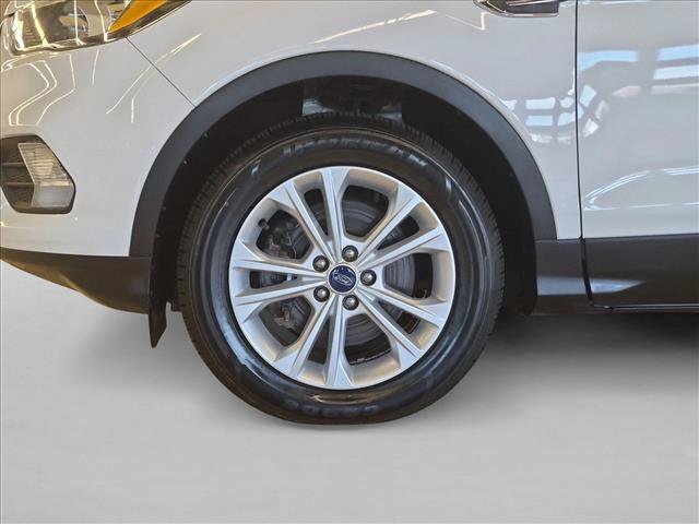 Used 2017 Ford Escape SE AWD/4WD image 23