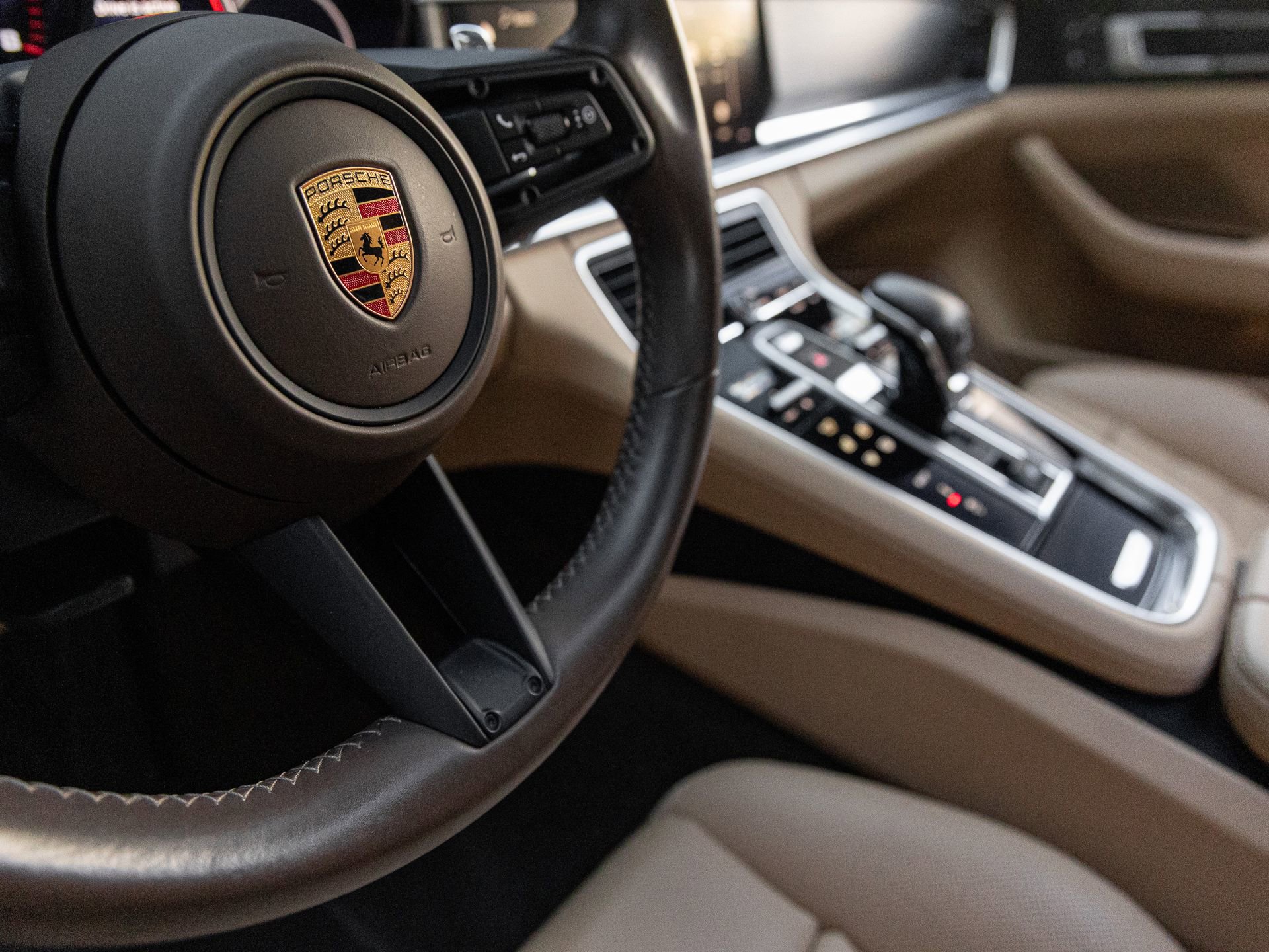 Certified 2023 Porsche Panamera Platinum Edition image 19