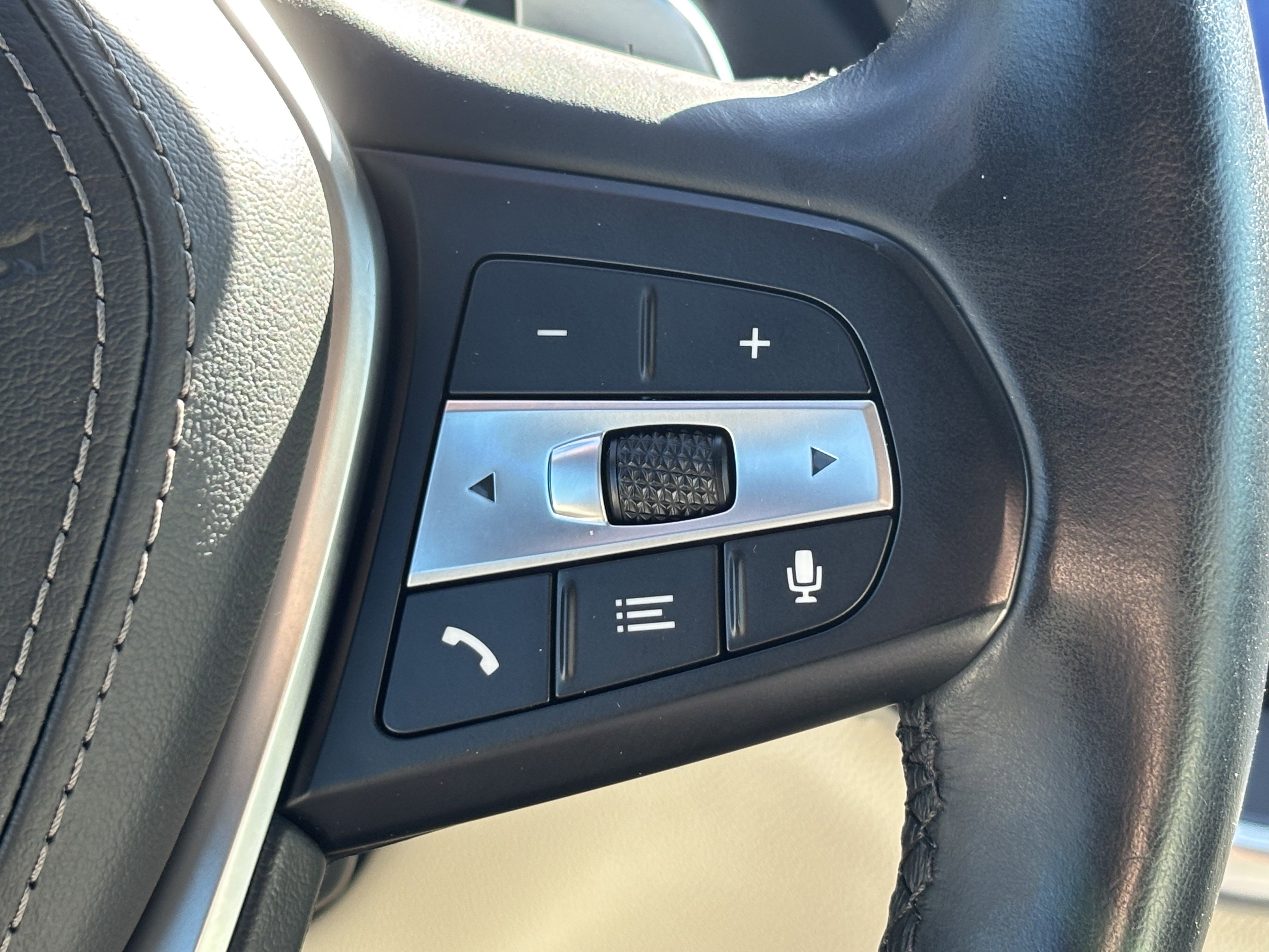 Used 2019 BMW X5 xDrive40i w/ Premium Package 2 image 20