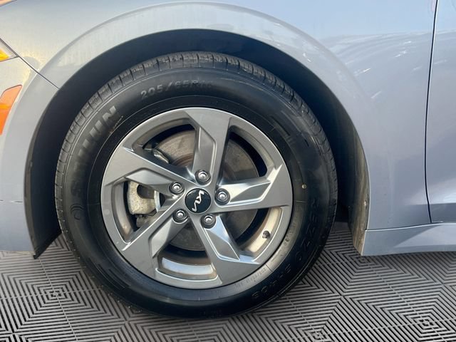 Used 2022 Kia K5 LXS FWD image 28