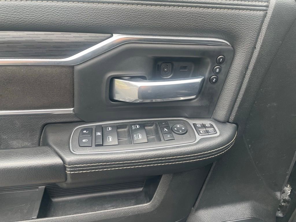 Used 2024 RAM 3500 Laramie w/ Night Edition AWD/4WD image 11