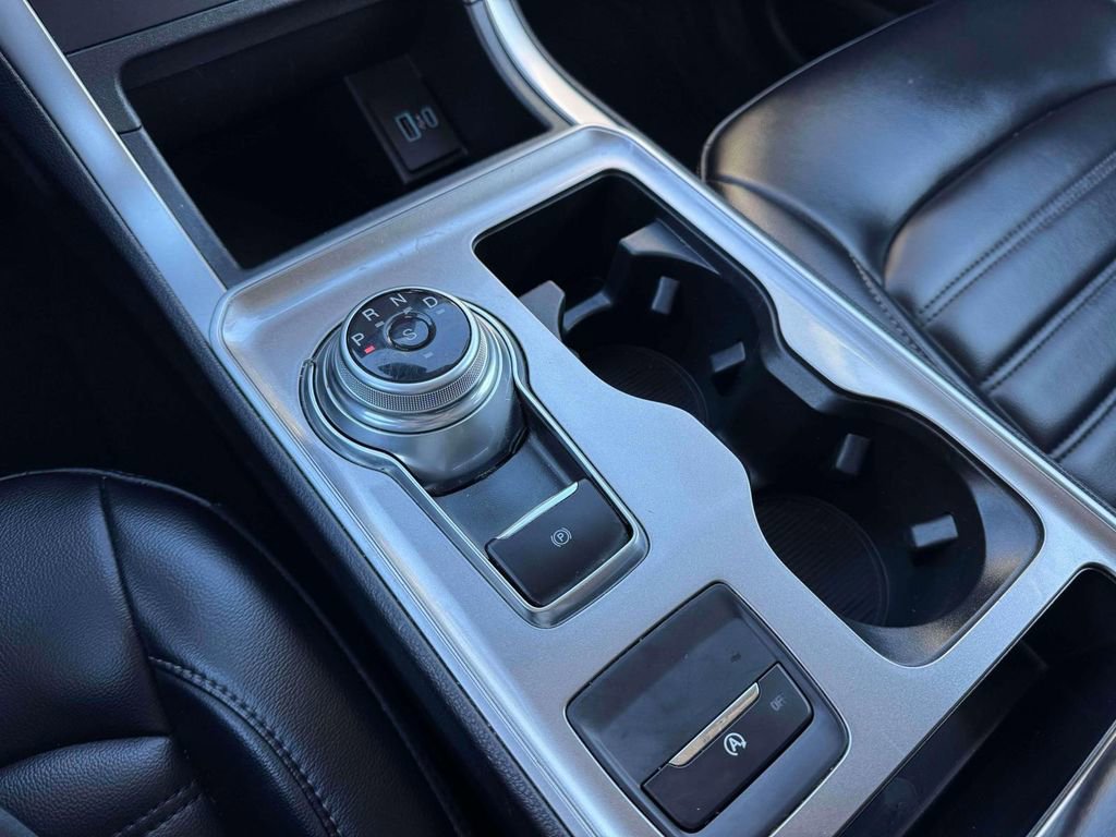 Used 2024 Ford Edge SEL image 31