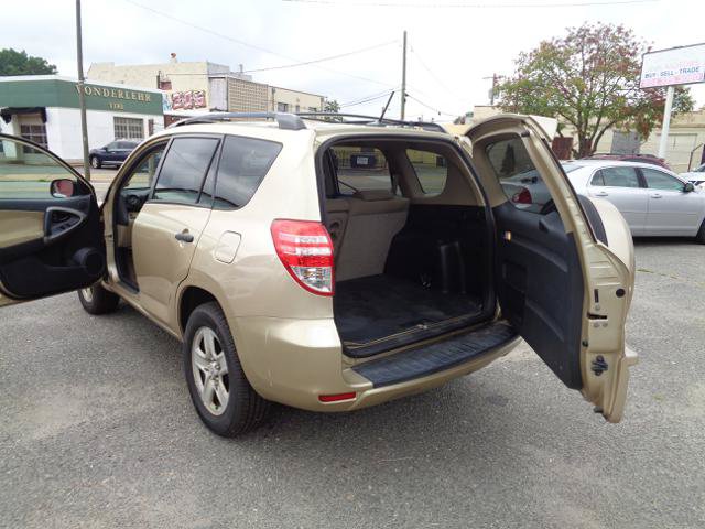 Used 2010 Toyota RAV4 4WD image 19