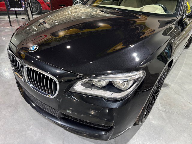 Used 2014 BMW 750i RWD image 31