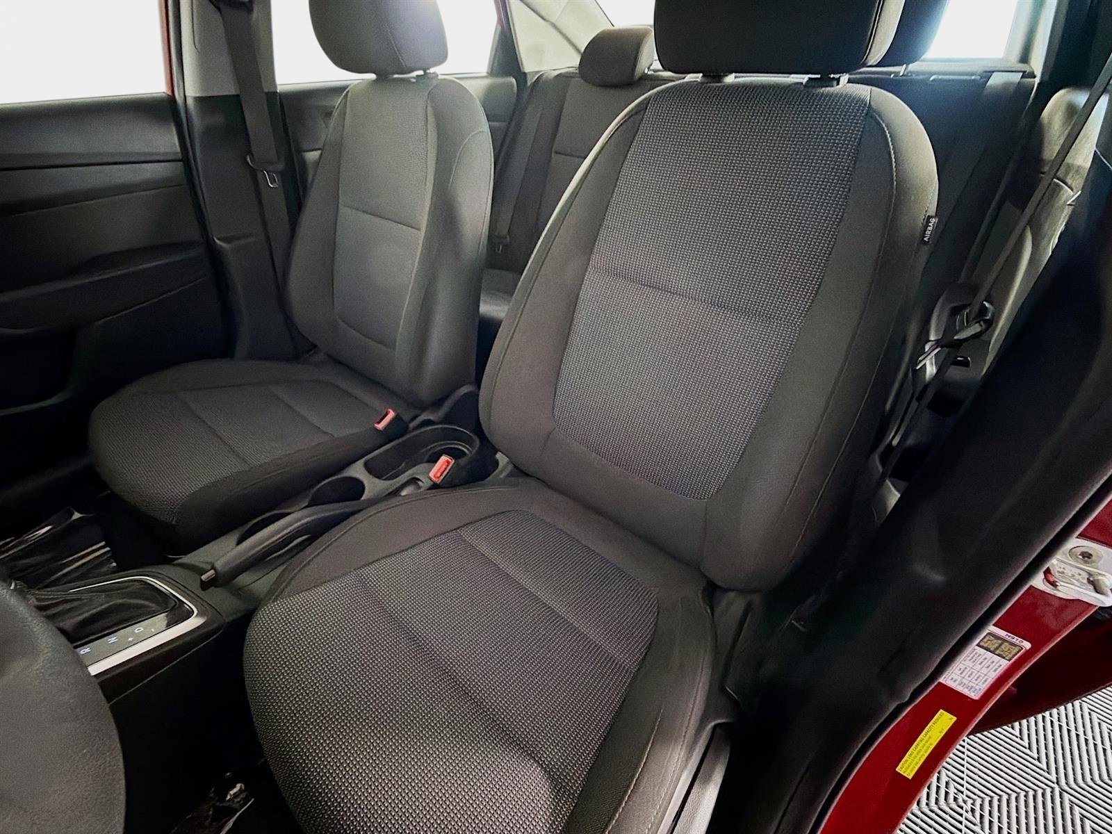 Certified 2022 Hyundai Accent SE image 11