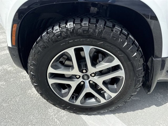 Used 2022 Land Rover Defender 110 X-Dynamic SE image 10