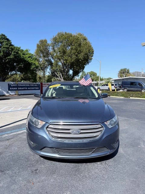 Used 2018 Ford Taurus SEL w/ Equipment Group 201A FWD image 9