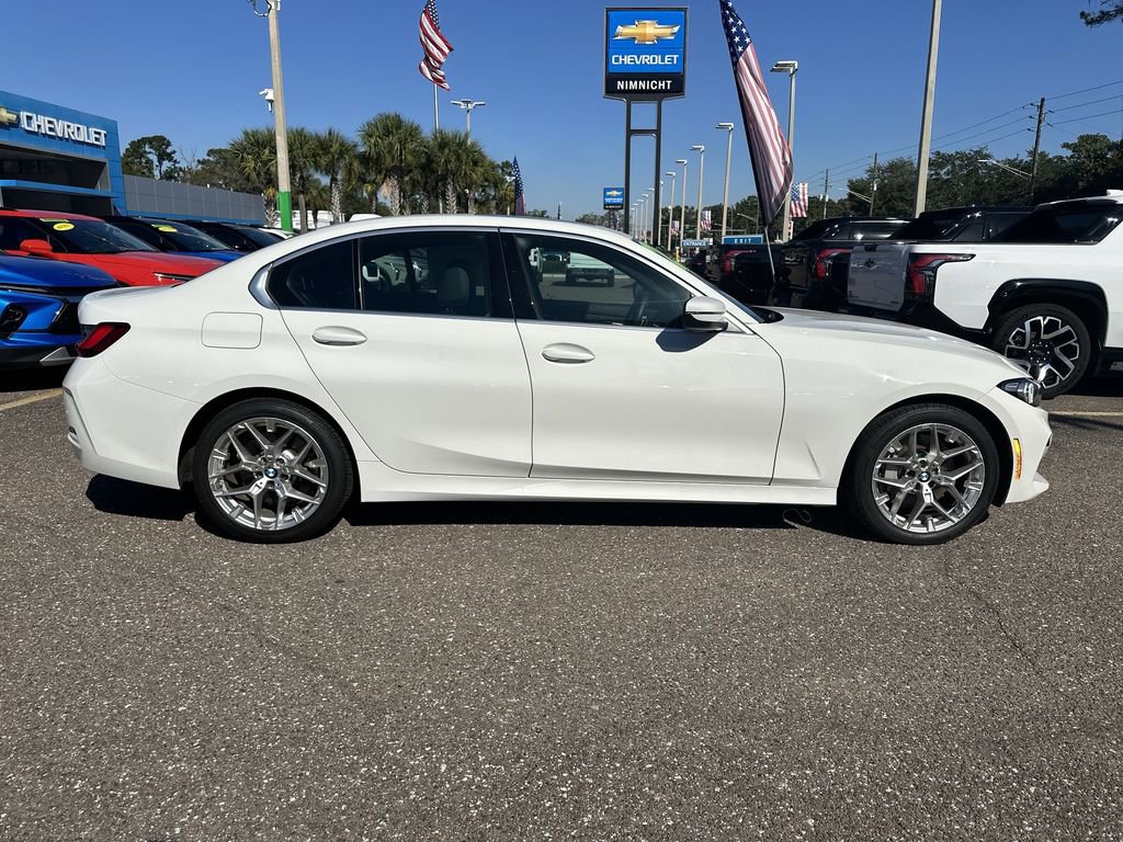 Used 2025 BMW 330i Sedan image 17