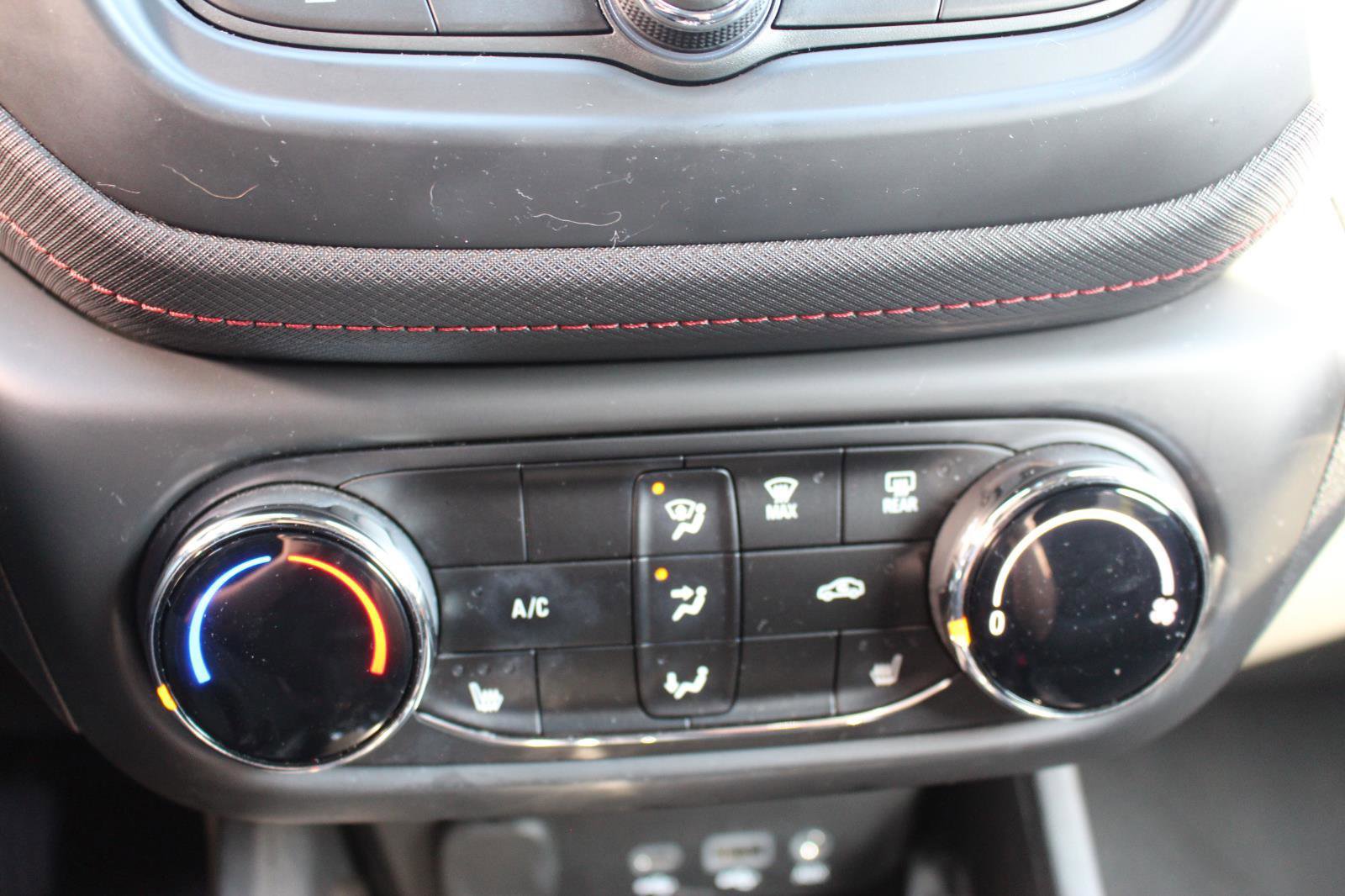 Used 2022 Chevrolet TrailBlazer RS image 22