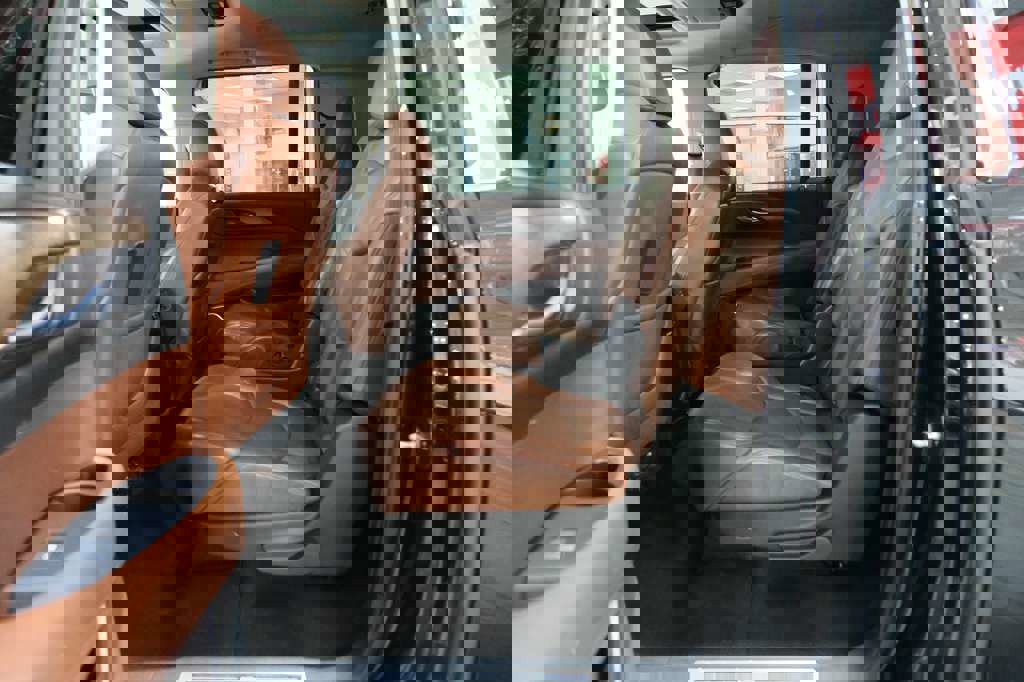 Used 2015 Cadillac Escalade ESV Premium image 22