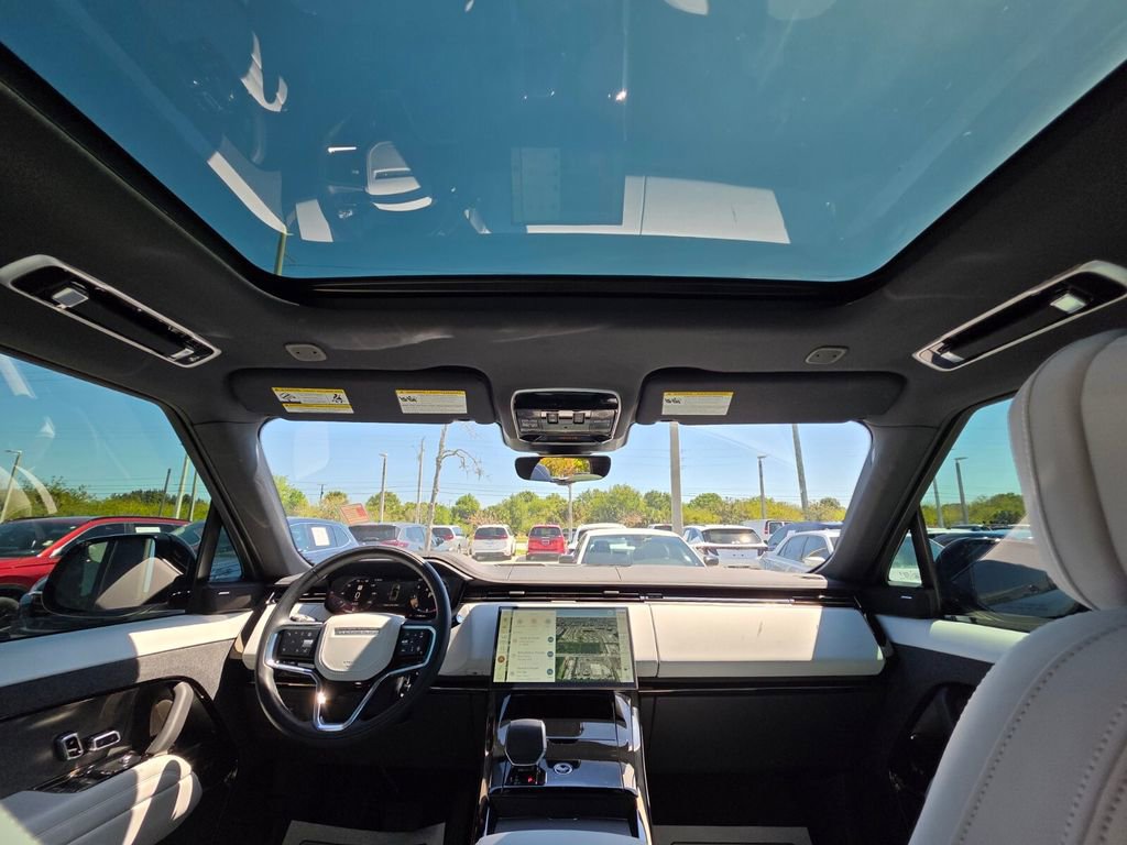 Used 2025 Land Rover Range Rover Sport SE image 20