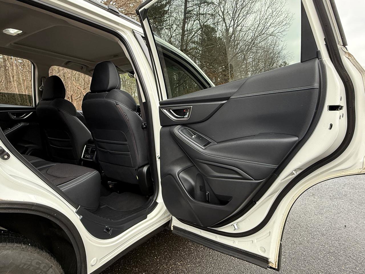 Used 2019 Subaru Forester Premium AWD/4WD image 36