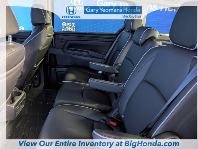 New 2026 Honda Odyssey Touring image 18