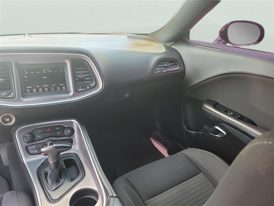 Used 2019 Dodge Challenger SXT AWD/4WD image 14