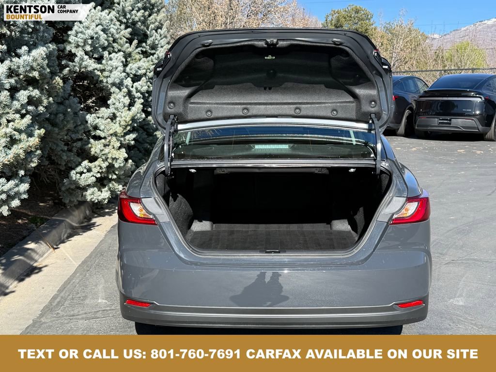 Used 2026 Toyota Camry LE image 33