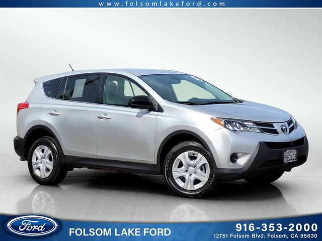 Used 2015 Toyota RAV4 LE FWD image 1