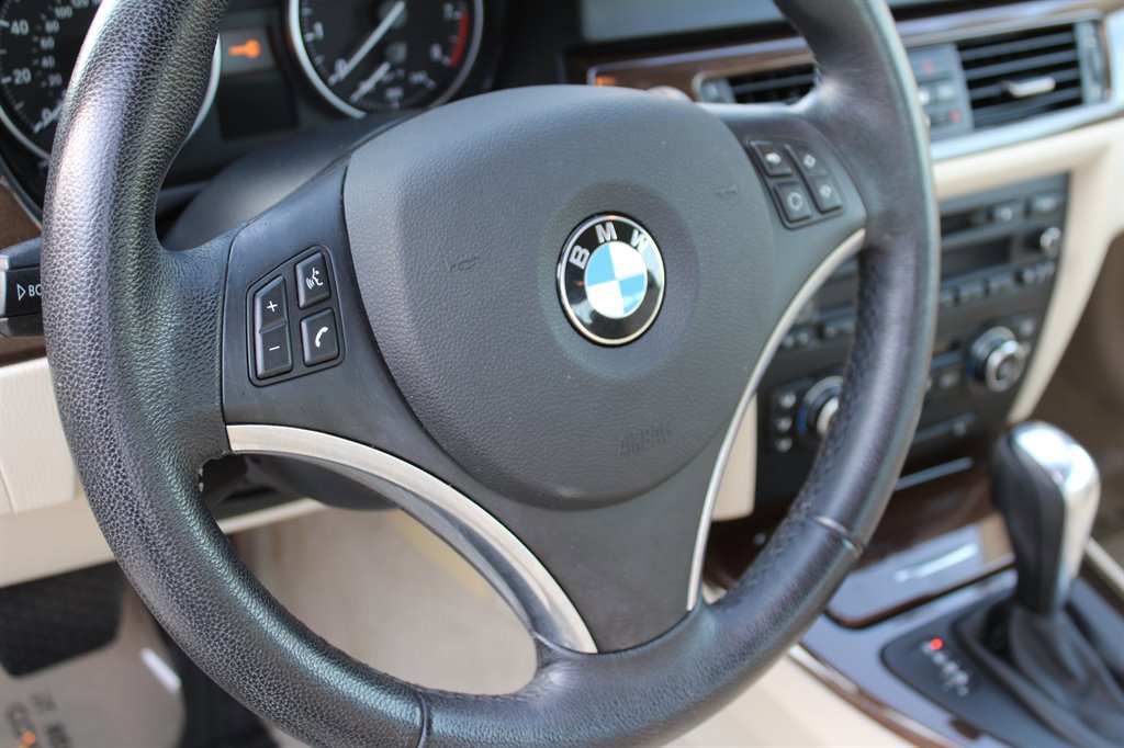 Used 2009 BMW 328i Coupe image 18