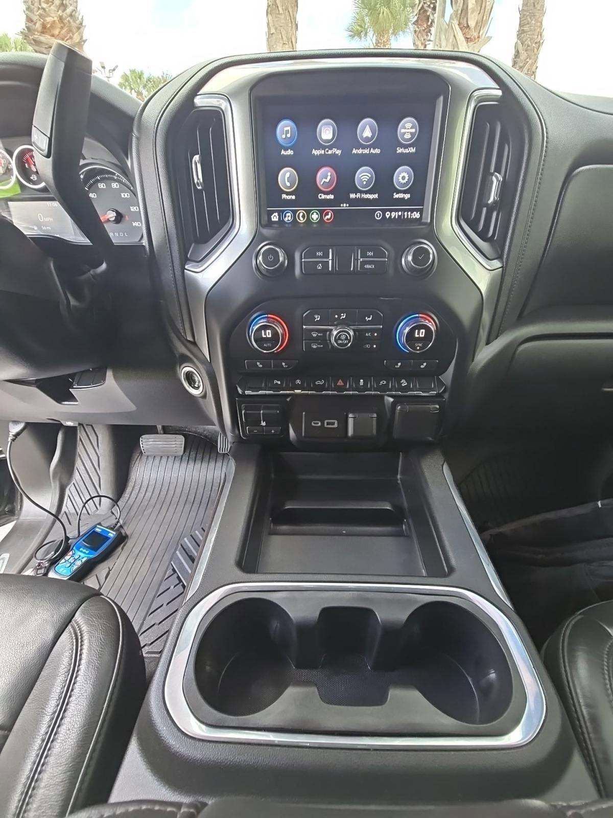 Used 2020 Chevrolet Silverado 1500 LT Trail Boss w/ Midnight Edition image 7