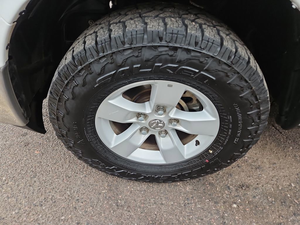 Used 2023 RAM 1500 Classic SLT w/ Electronics Group AWD/4WD image 26