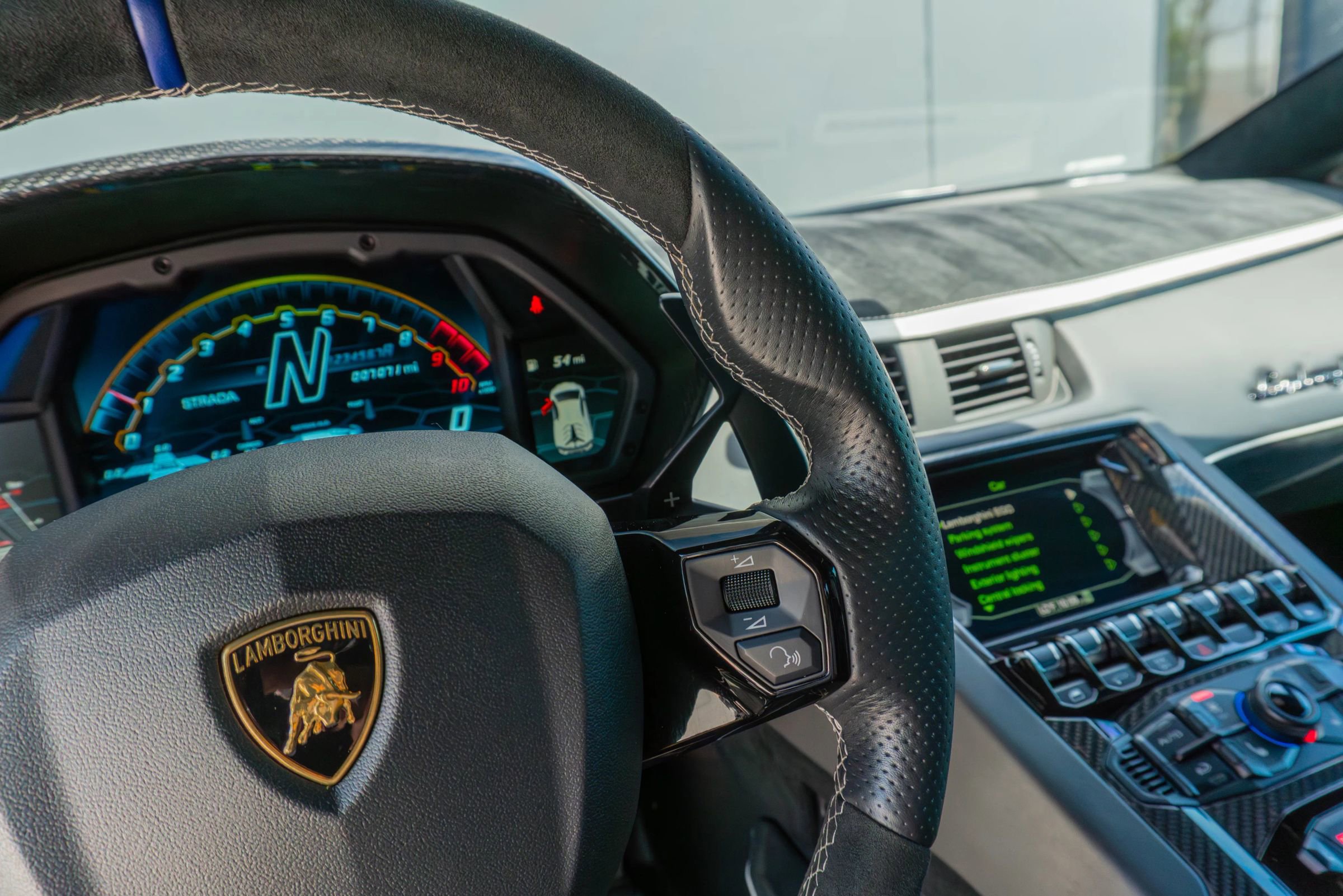 Used 2019 Lamborghini Aventador SVJ AWD/4WD image 69