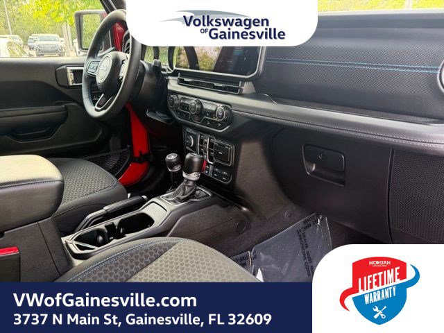 Used 2025 Jeep Wrangler Unlimited Rubicon 4xe w/ Convenience Group image 10