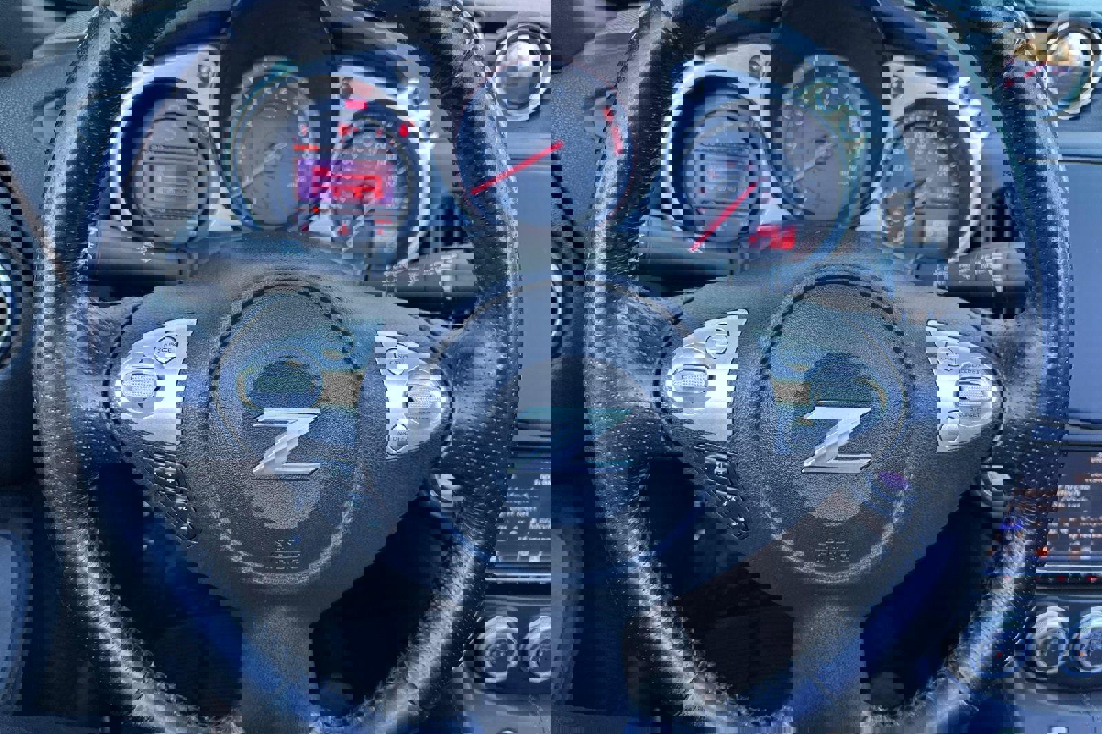 Used 2014 Nissan 370Z Touring image 22