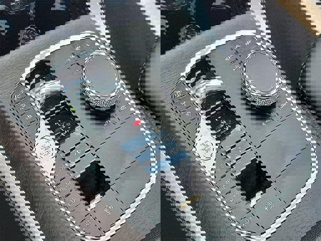 Used 2024 BMW M440i Coupe w/ Premium Package image 17