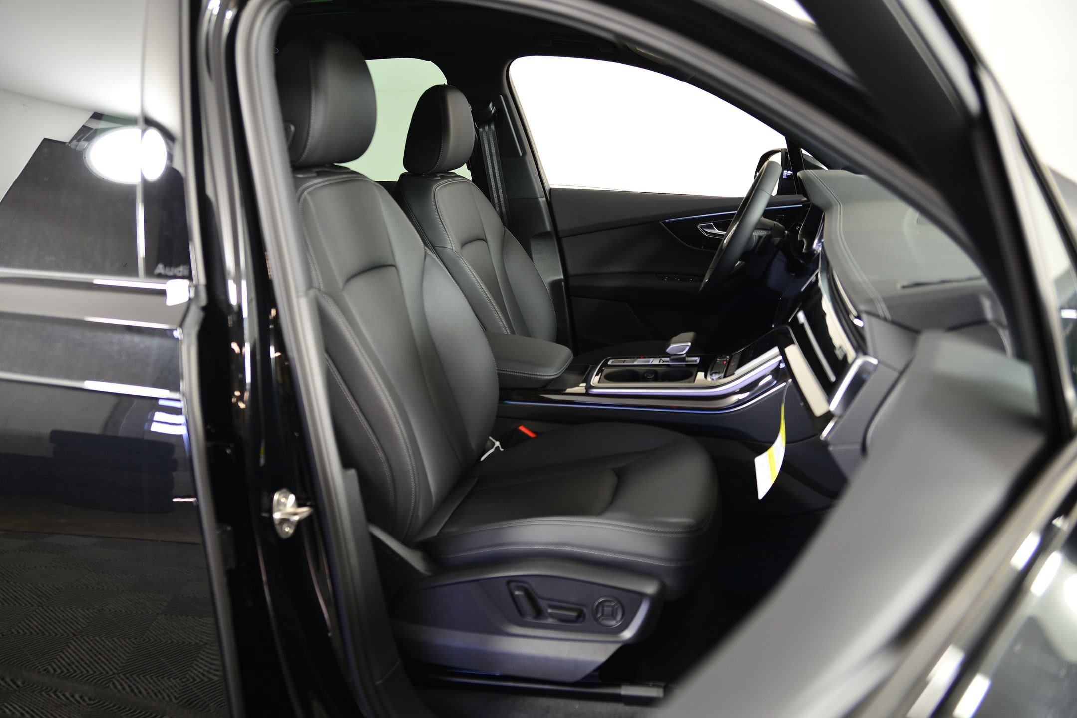 New 2026 Audi Q7 2.0T Premium image 15