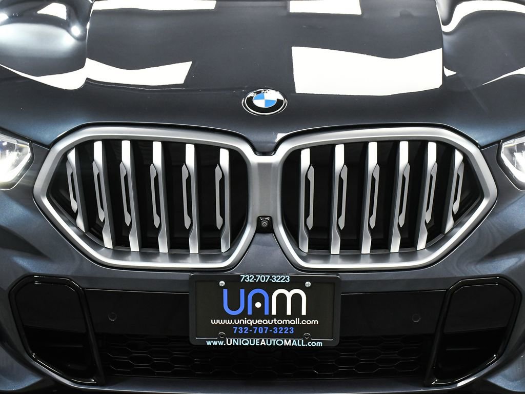 Used 2022 BMW X6 xDrive40i w/ Executive Package image 79