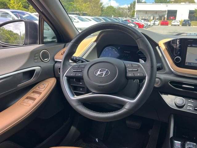 Used 2020 Hyundai Sonata Limited FWD image 17