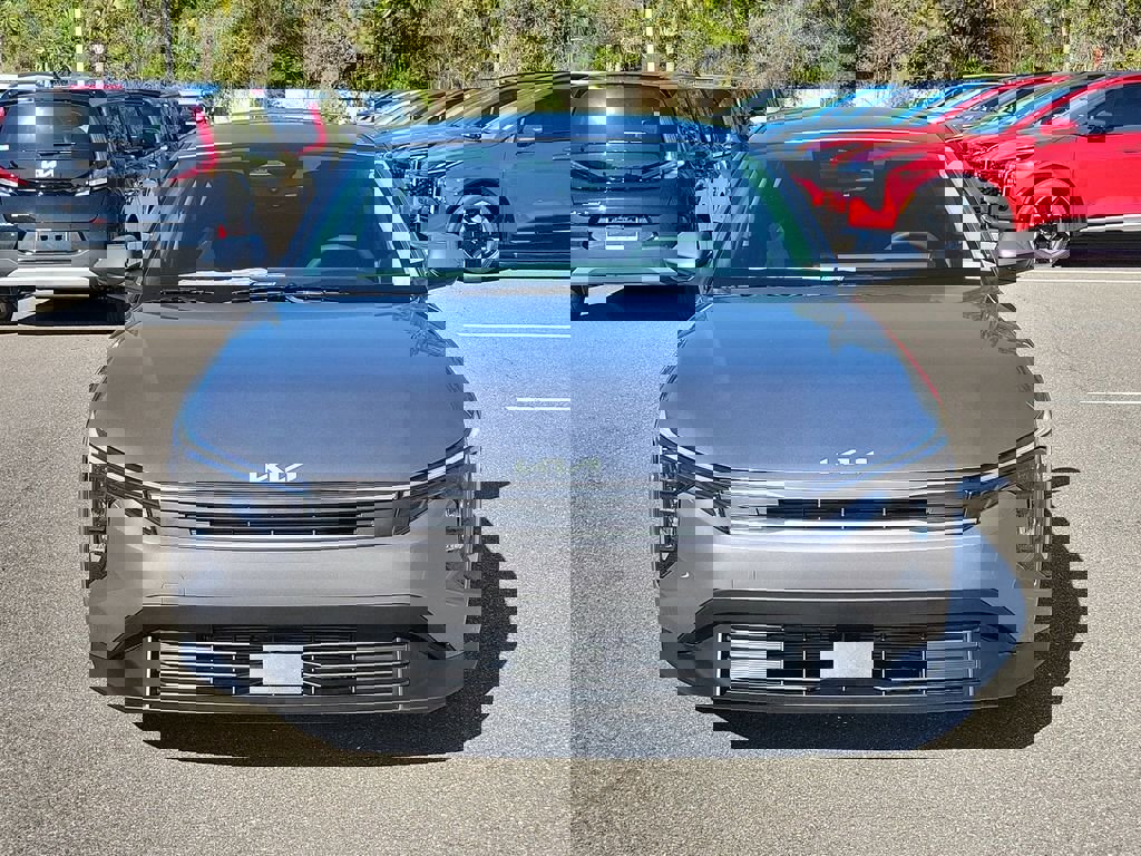 New 2026 Kia K4 LXS image 2