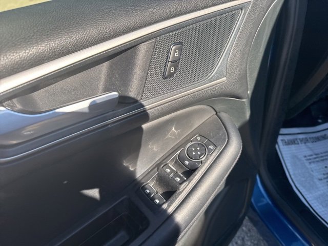 Used 2024 Ford Edge SEL w/ Convenience Package image 6