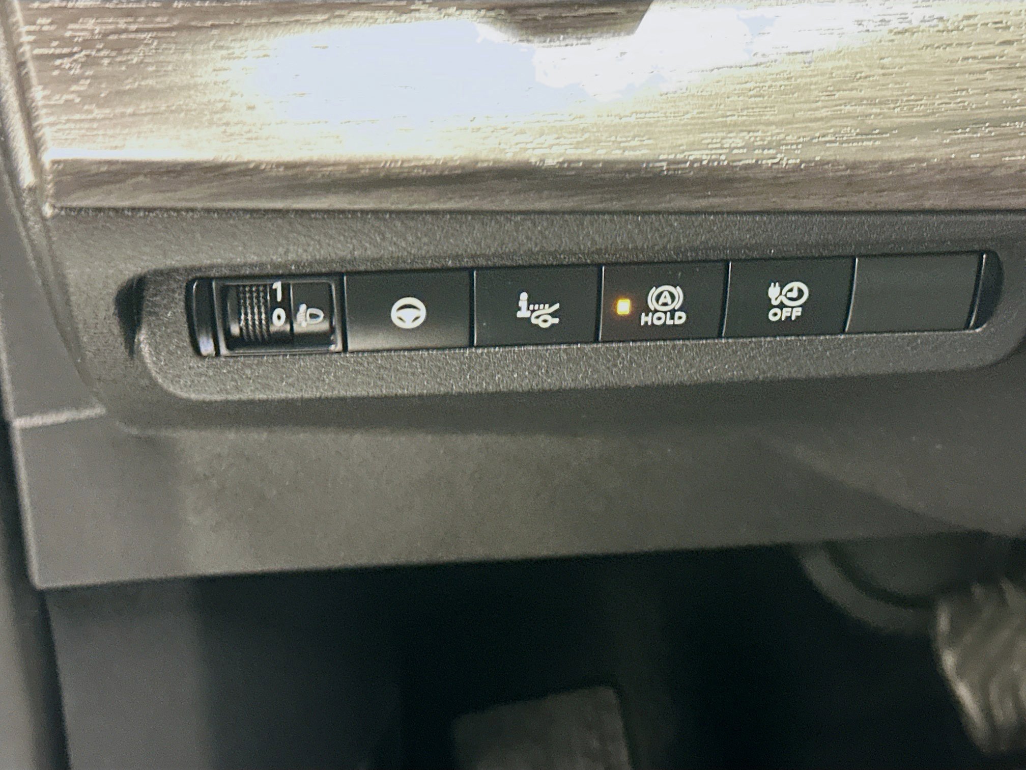 Used 2023 Nissan Ariya AWD image 17