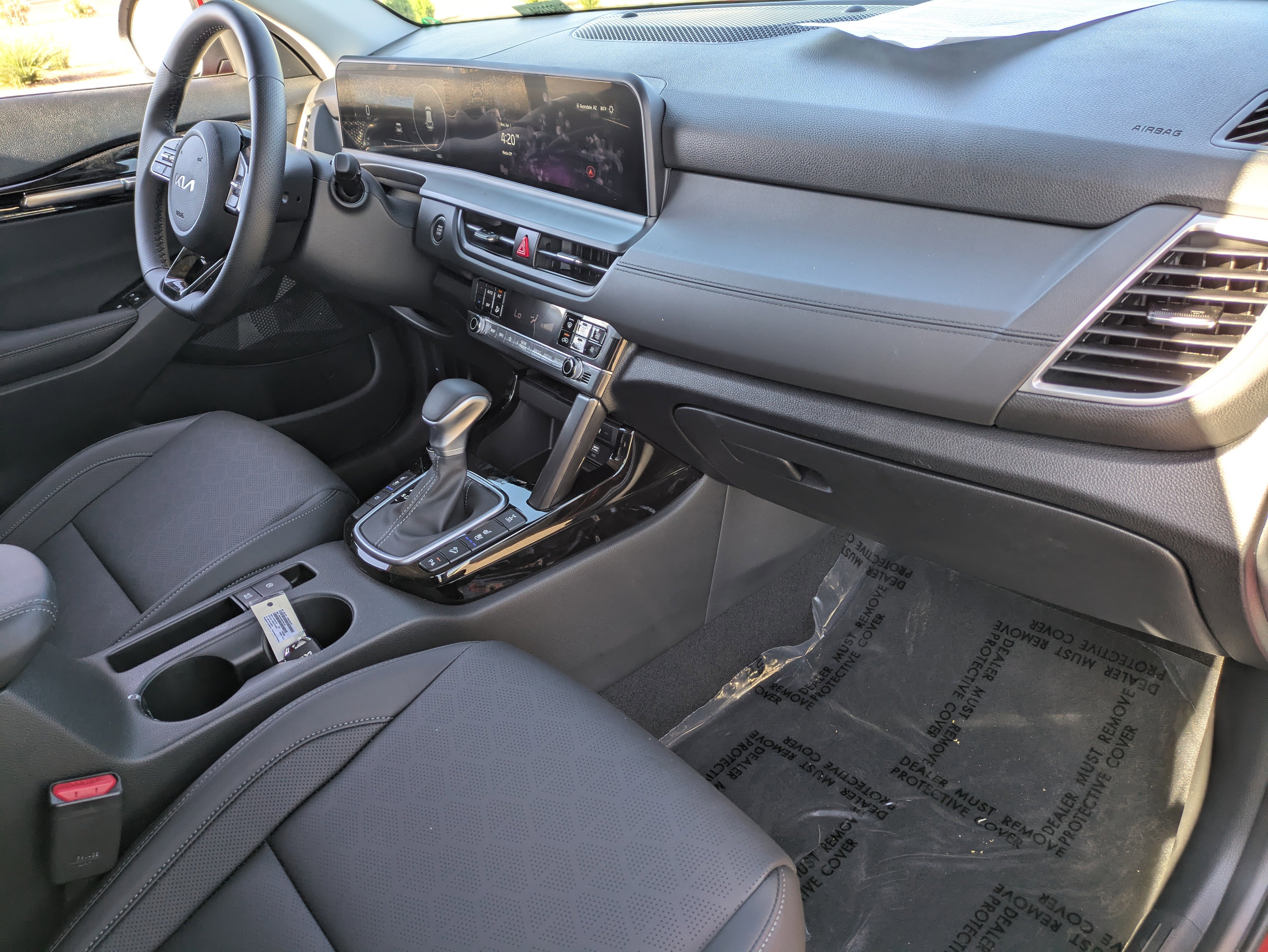 Certified 2026 Kia Seltos SX w/ SX Sunroof Package image 13