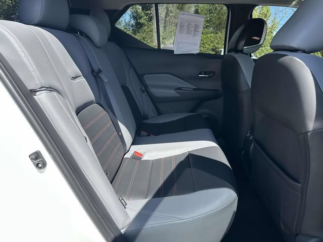 Used 2023 Nissan Kicks SR w/ SR Premium Package FWD image 11