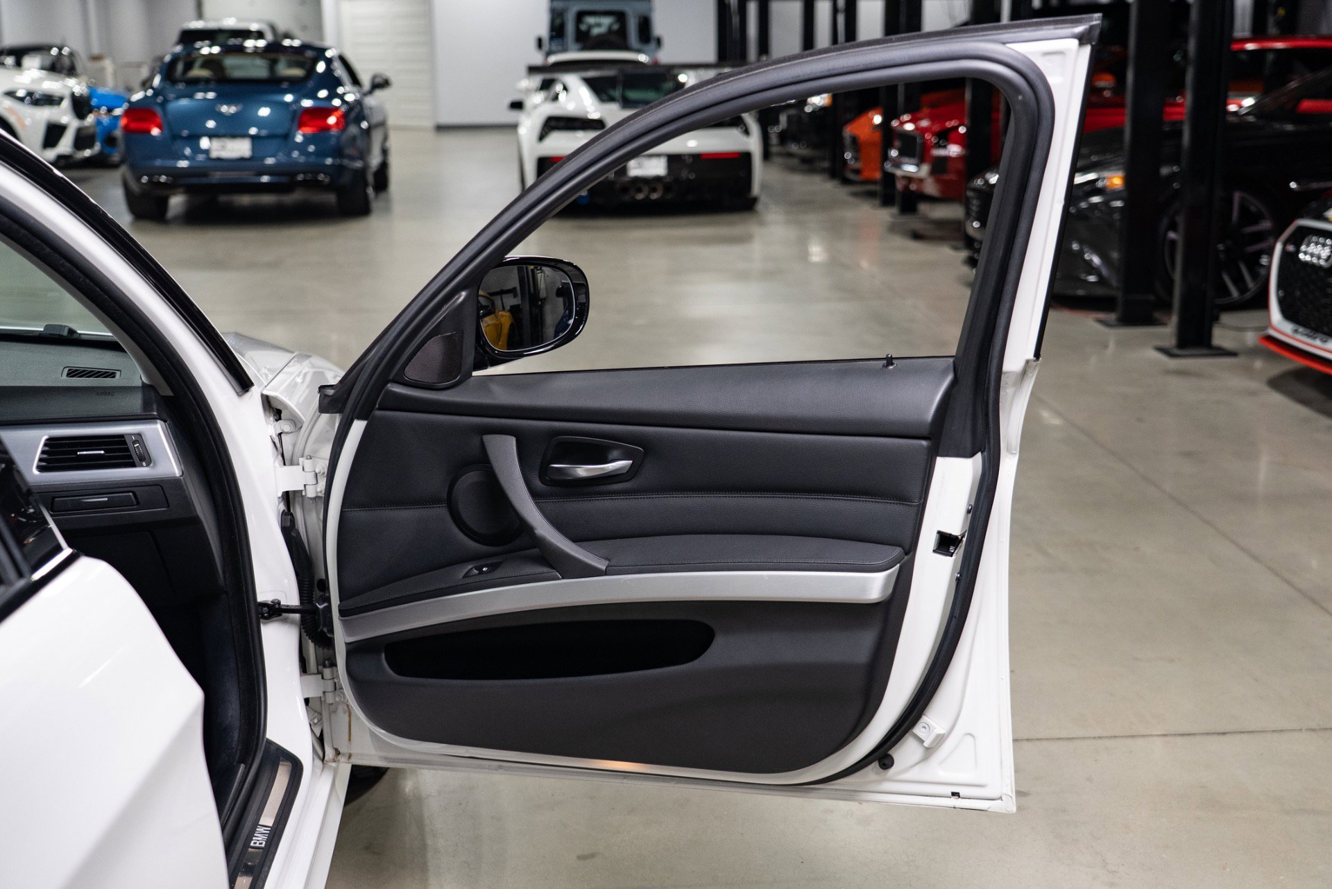 Used 2009 BMW 335i Sedan image 65