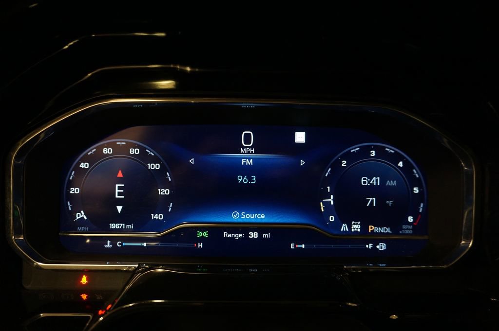 Used 2023 Chevrolet Silverado 1500 LT image 20