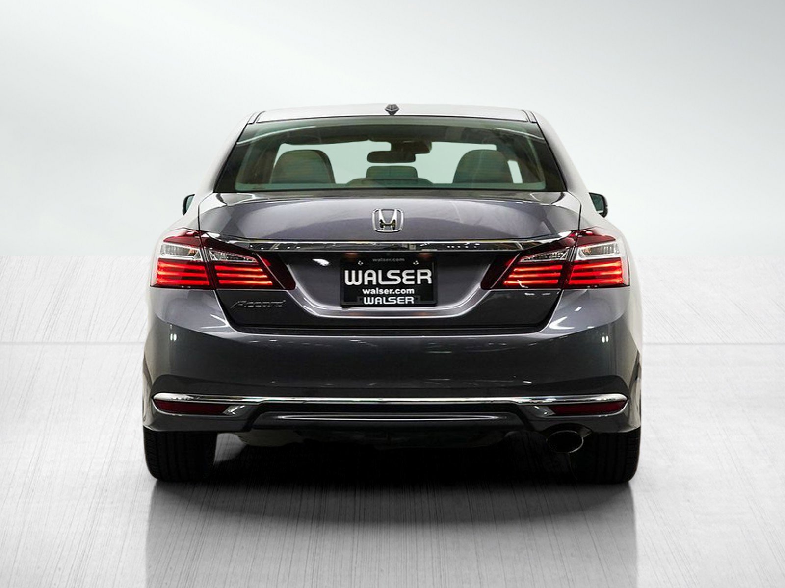 Used 2016 Honda Accord EX image 4