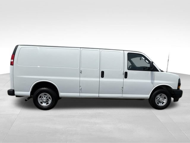 Used 2023 Chevrolet Express 2500 Extended RWD image 21