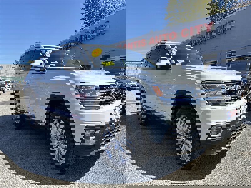 Used 2019 Volkswagen Atlas SEL image 3