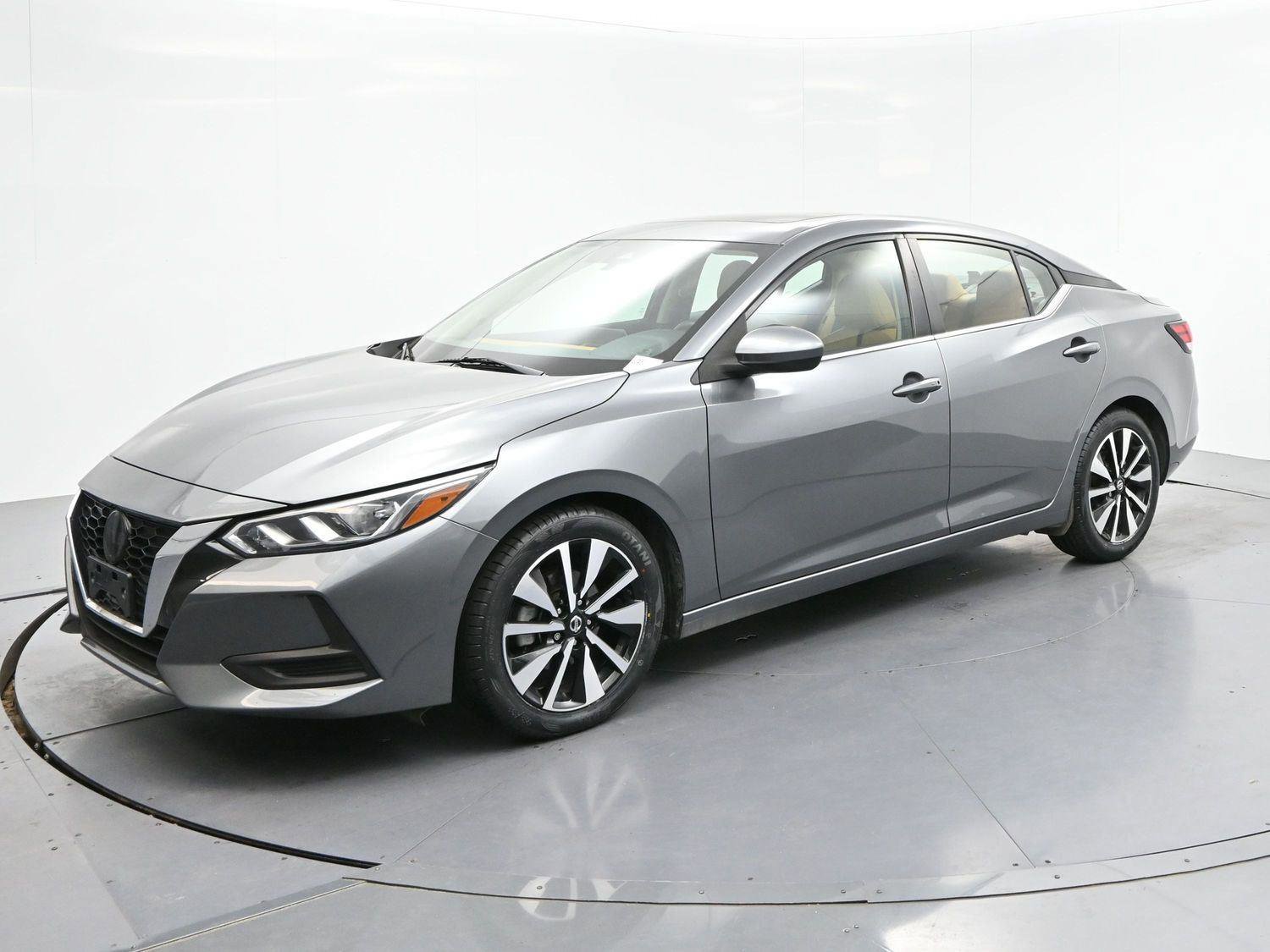 Used 2023 Nissan Sentra SV w/ SV Premium Package FWD image 3