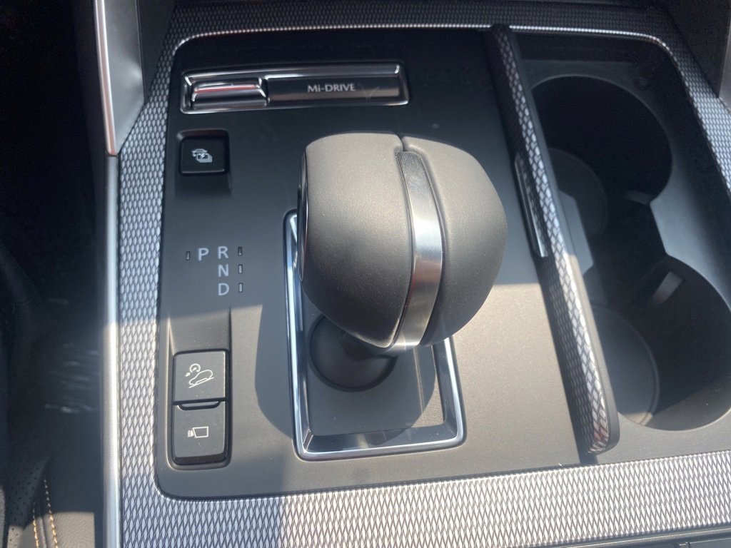 New 2025 MAZDA CX-70 Plug-In Hybrid w/ Premium Plus image 25